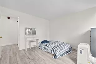2421 Tusitala St, Honolulu, HI 96815 - Photo 9