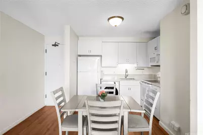 2240 Kuhio Avenue #1802, Honolulu, HI 96815 - Photo 3