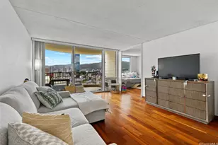 1717 Ala Wai Blvd, Honolulu, HI 96815 - Photo 1