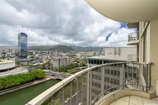 1717 Ala Wai Blvd, Honolulu, HI 96815 - Photo 15