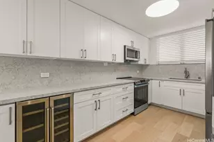 1717 Ala Wai Blvd, Honolulu, HI 96815 - Photo 15