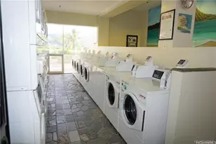 445 Seaside Ave, Honolulu, HI 96815 - Photo 17