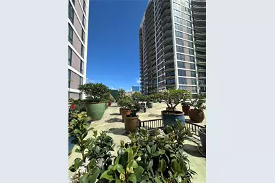 225 Queen Street #15C, Honolulu, HI 96813 - Photo 11