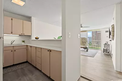 400 Hobron Lane #2211, Honolulu, HI 96815 - Photo 9