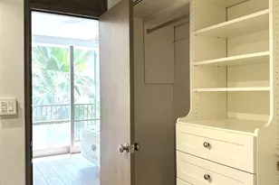 2943 Kalakaua Ave, Honolulu, HI 96815 - Photo 17