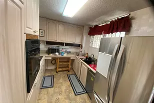 469 Ena Rd, Honolulu, HI 96815 - Photo 11