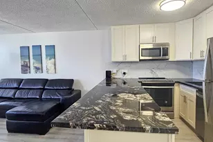 411 Hobron Ln, Honolulu, HI 96815 - Photo 5