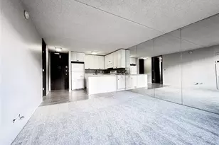 411 Hobron Ln, Honolulu, HI 96815 - Photo 3