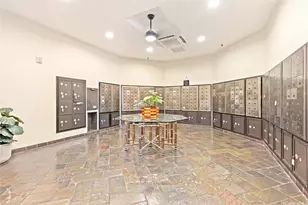 2499 Kapiolani Blvd, Honolulu, HI 96826 - Photo 25