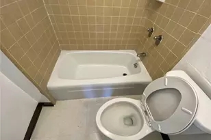 1217 Kamaile St, Honolulu, HI 96814 - Photo 9
