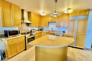 1288 Kapiolani Blvd, Honolulu, HI 96814 - Photo 1