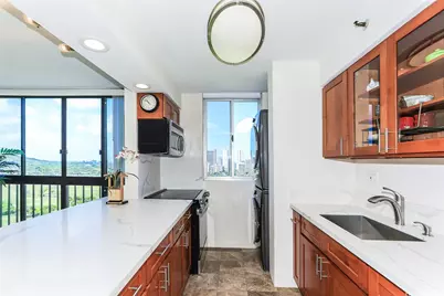 2916 Date Street #18D, Honolulu, HI 96816 - Photo 3