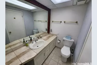 2500 Kalakaua Avenue #201, Honolulu, HI 96815 - Photo 5