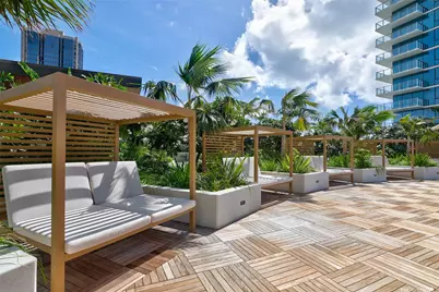 1500 Rycroft Street #811R, Honolulu, HI 96814 - Photo 17