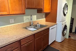2825 S King St, Honolulu, HI 96826 - Photo 7