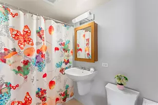 1009 Kapiolani Blvd, Honolulu, HI 96814 - Photo 9