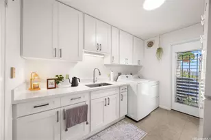 98-893B Kaonohi St, Aiea, HI 96701 - Photo 11