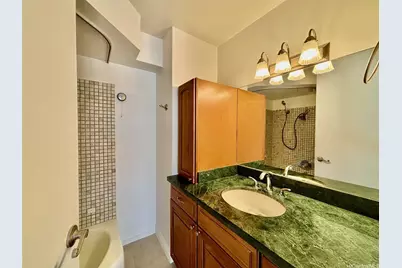 1750 Kalakaua Avenue #2704, Honolulu, HI 96826 - Photo 13