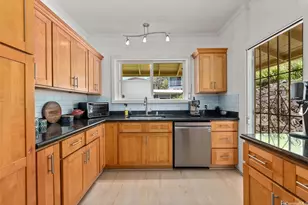 2811 Henry St, Honolulu, HI 96817 - Photo 9