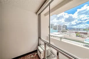 747 Amana St, Honolulu, HI 96814 - Photo 9