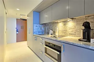 383 Kalaimoku St, Honolulu, HI 96815 - Photo 11