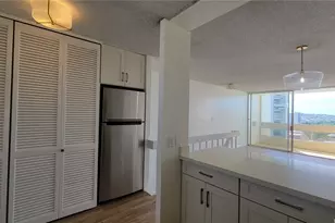 555 University Ave, Honolulu, HI 96826 - Photo 11