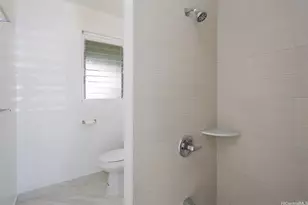 1115C Hassinger St, Honolulu, HI 96822 - Photo 9