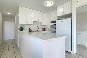 2115 Ala Wai Blvd, Honolulu, HI 96815 - Photo 7