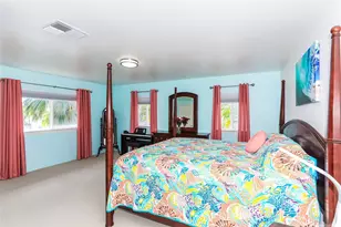379 Ainahou St, Honolulu, HI 96825 - Photo 11