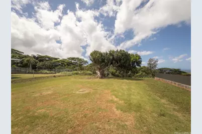 2347 Komo Mai Drive, Pearl City, HI 96782 - Photo 5