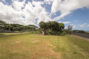 2347 Komo Mai Dr, Pearl City, HI 96782 - Photo 5