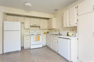1130 Wainiha St, Honolulu, HI 96825 - Photo 3