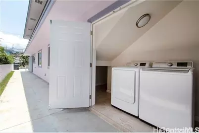 2137 Wilder Avenue, Honolulu, HI 96822 - Photo 9