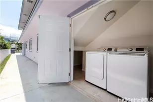 2137 Wilder Ave, Honolulu, HI 96822 - Photo 9