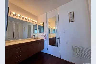 469 Ena Road #2104, Honolulu, HI 96815 - Photo 13