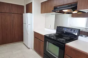 581 Kamoku St, Honolulu, HI 96826 - Photo 3