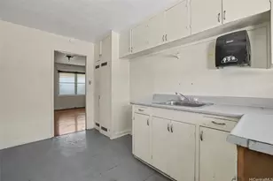 1823 Democrat St, Honolulu, HI 96819 - Photo 13