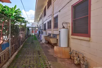 1823 Democrat Street, Honolulu, HI 96819 - Photo 11