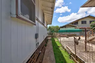 98-163 Kaluamoi Pl, Pearl City, HI 96782 - Photo 5