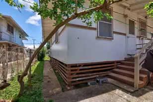 98-163 Kaluamoi Pl, Pearl City, HI 96782 - Photo 5