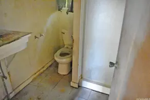 2416 Naai St, Honolulu, HI 96819 - Photo 7