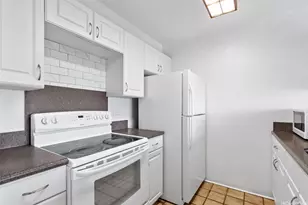 98-500 Koauka Loop, Aiea, HI 96701 - Photo 7