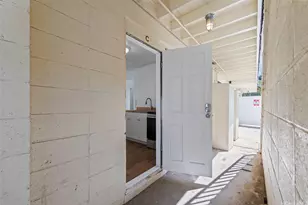 2730 Nakookoo St, Honolulu, HI 96826 - Photo 23
