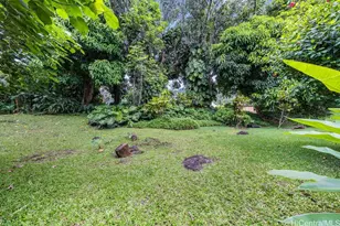 3242 Pelekane Dr, Honolulu, HI 96817 - Photo 5
