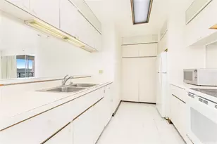 581 Kamoku St, Honolulu, HI 96826 - Photo 13