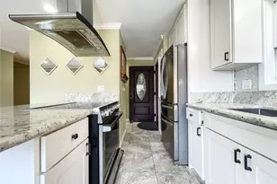 2365 Gardenia St, Honolulu, HI 96816 - Photo 3