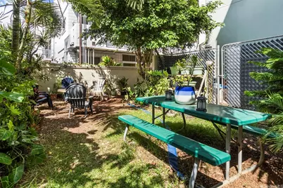 2444 Hihiwai Street #1006, Honolulu, HI 96826 - Photo 17