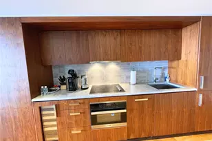 383 Kalaimoku St, Honolulu, HI 96815 - Photo 7