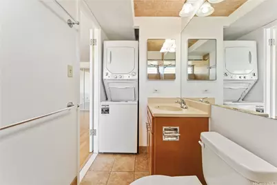 2525 Date Street #2704, Honolulu, HI 96826 - Photo 9