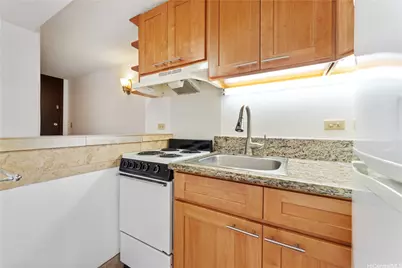 2525 Date Street #2704, Honolulu, HI 96826 - Photo 5